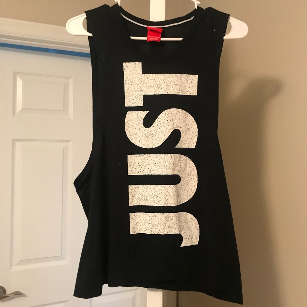 Women’s Nike Top